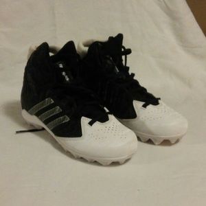 NWOT Adidas Cleats